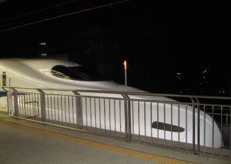 新横浜駅ホーム柵新設工事